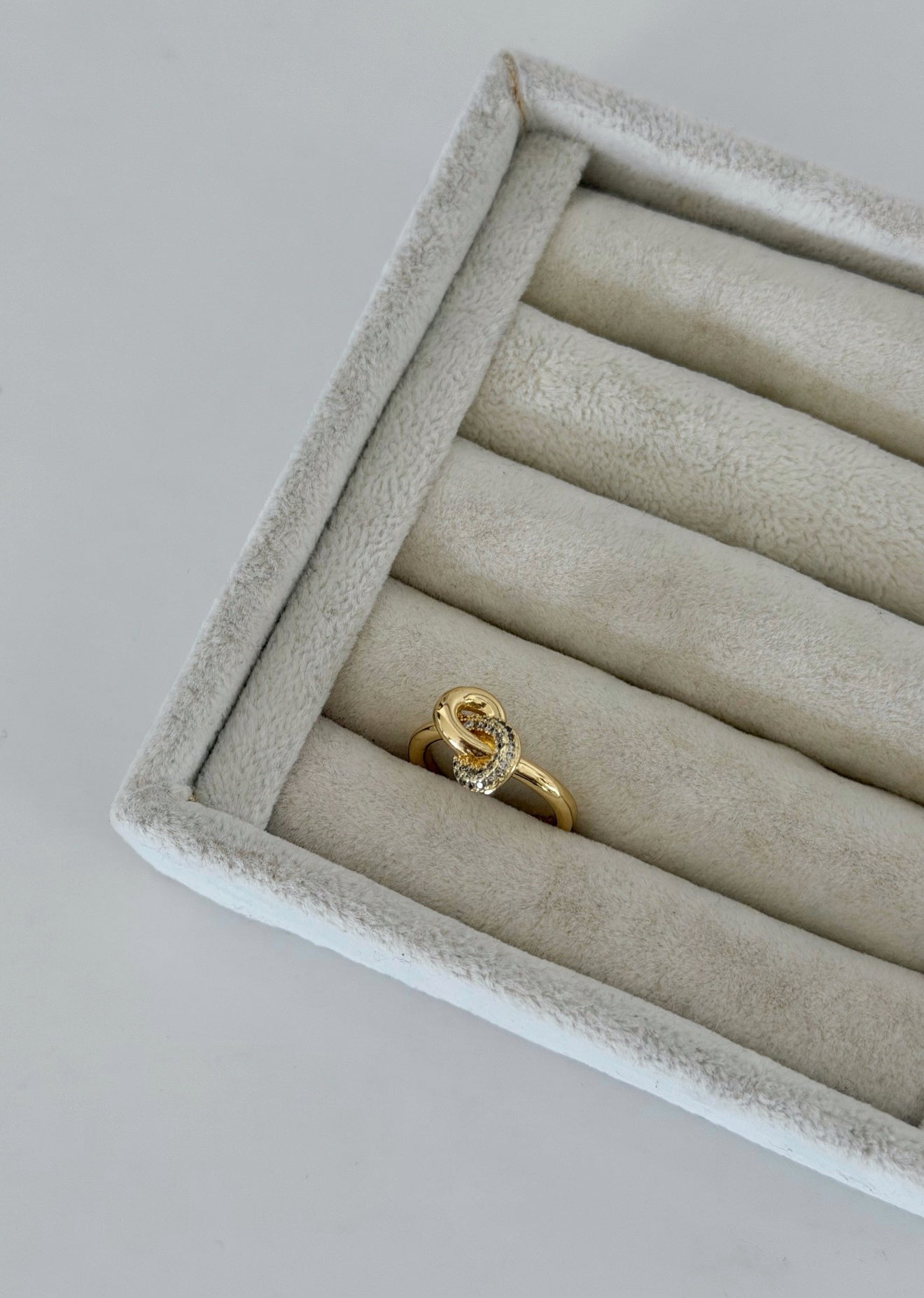 Knot Loop Ring