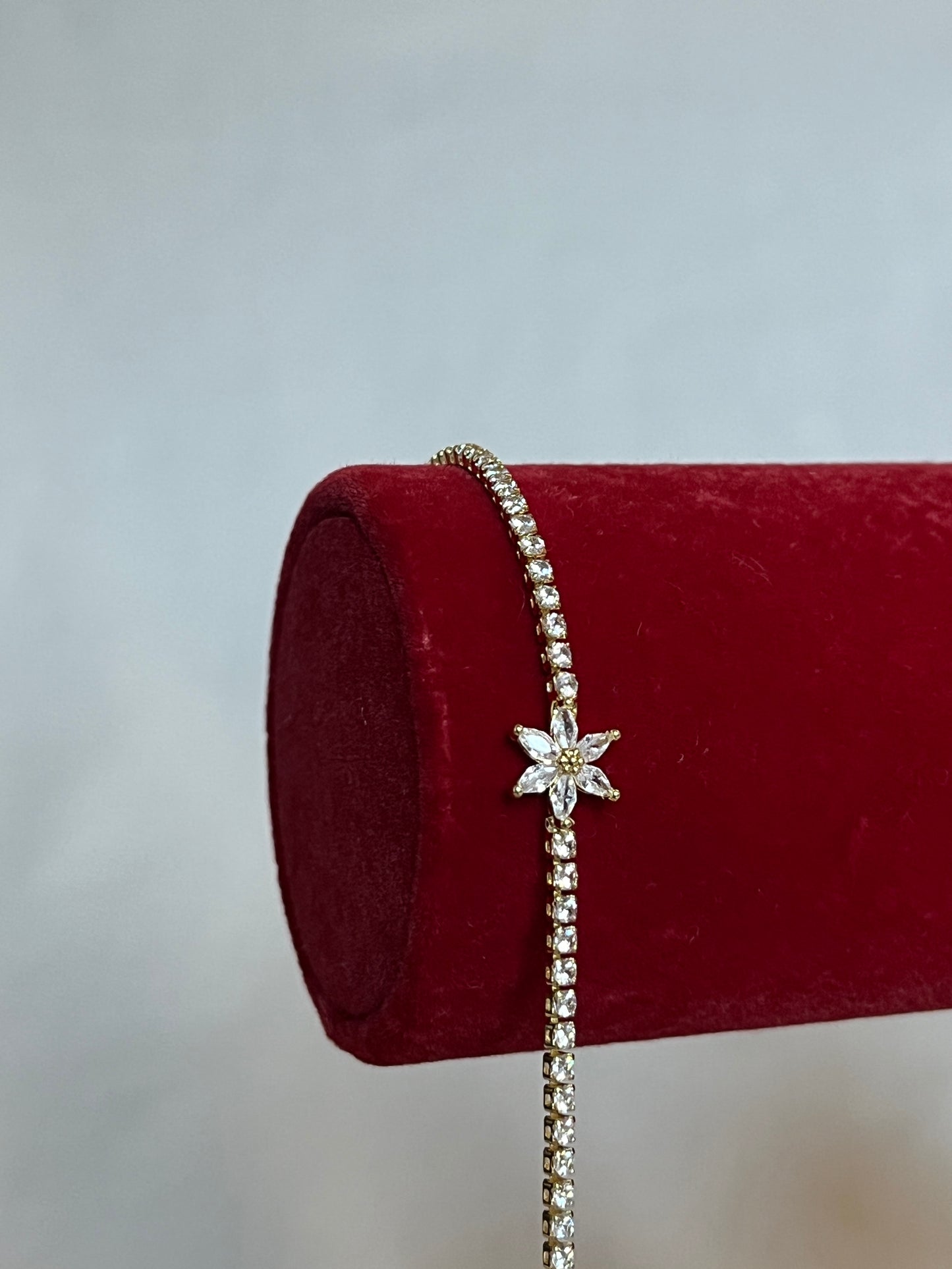 Star Center Tennis Bracelet