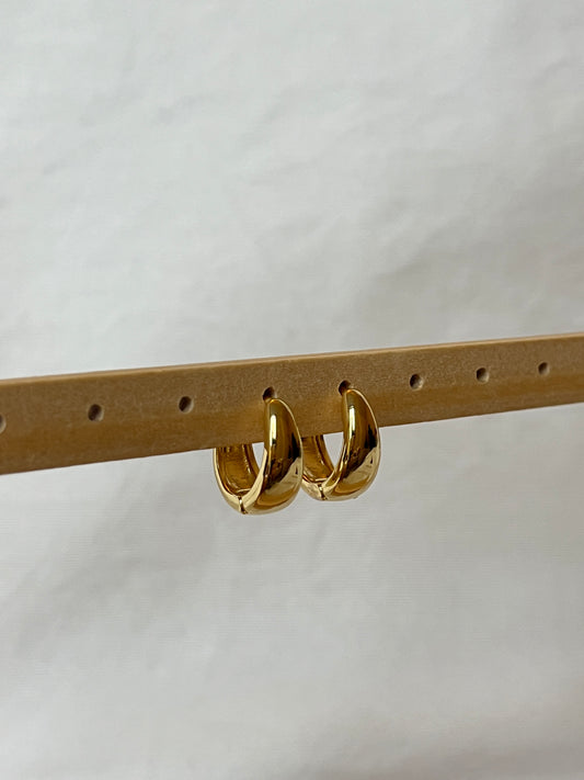 Basic Hoop Earring