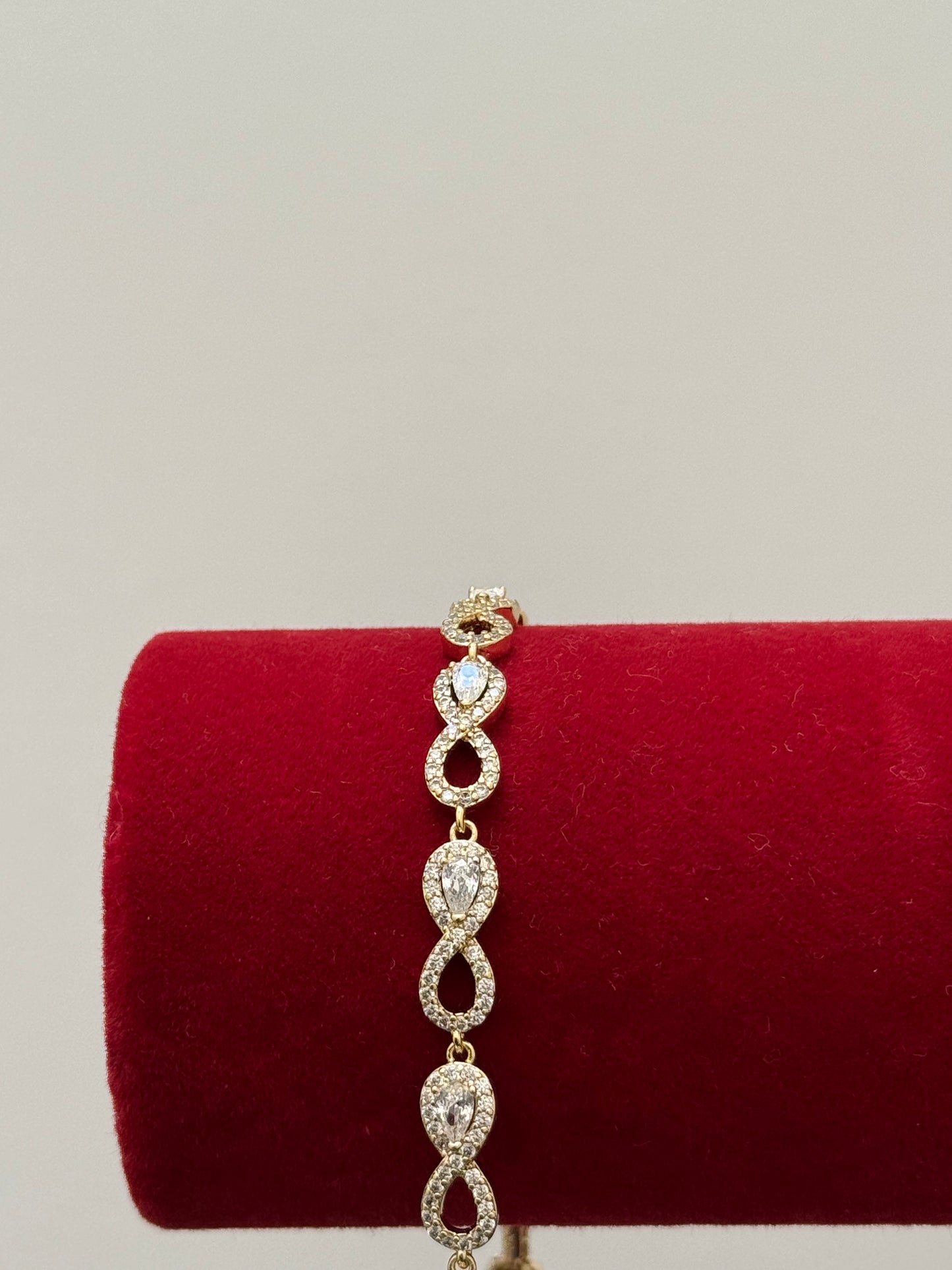 Infinity Glow Bracelet
