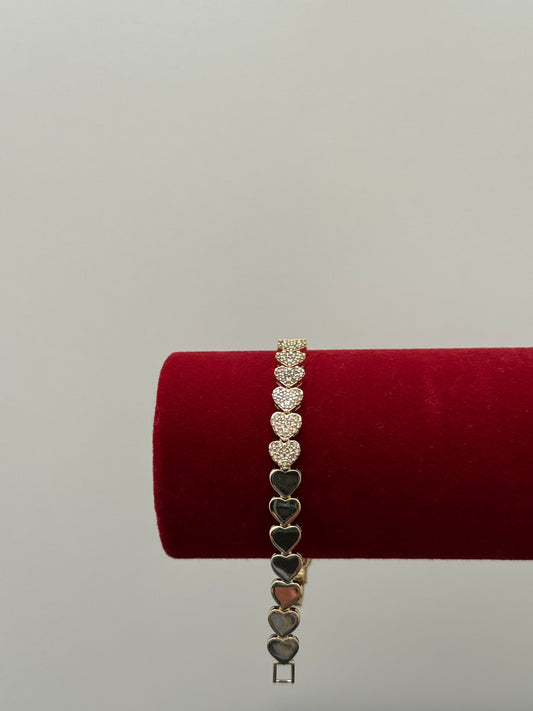 Golden Hearts Bracelet