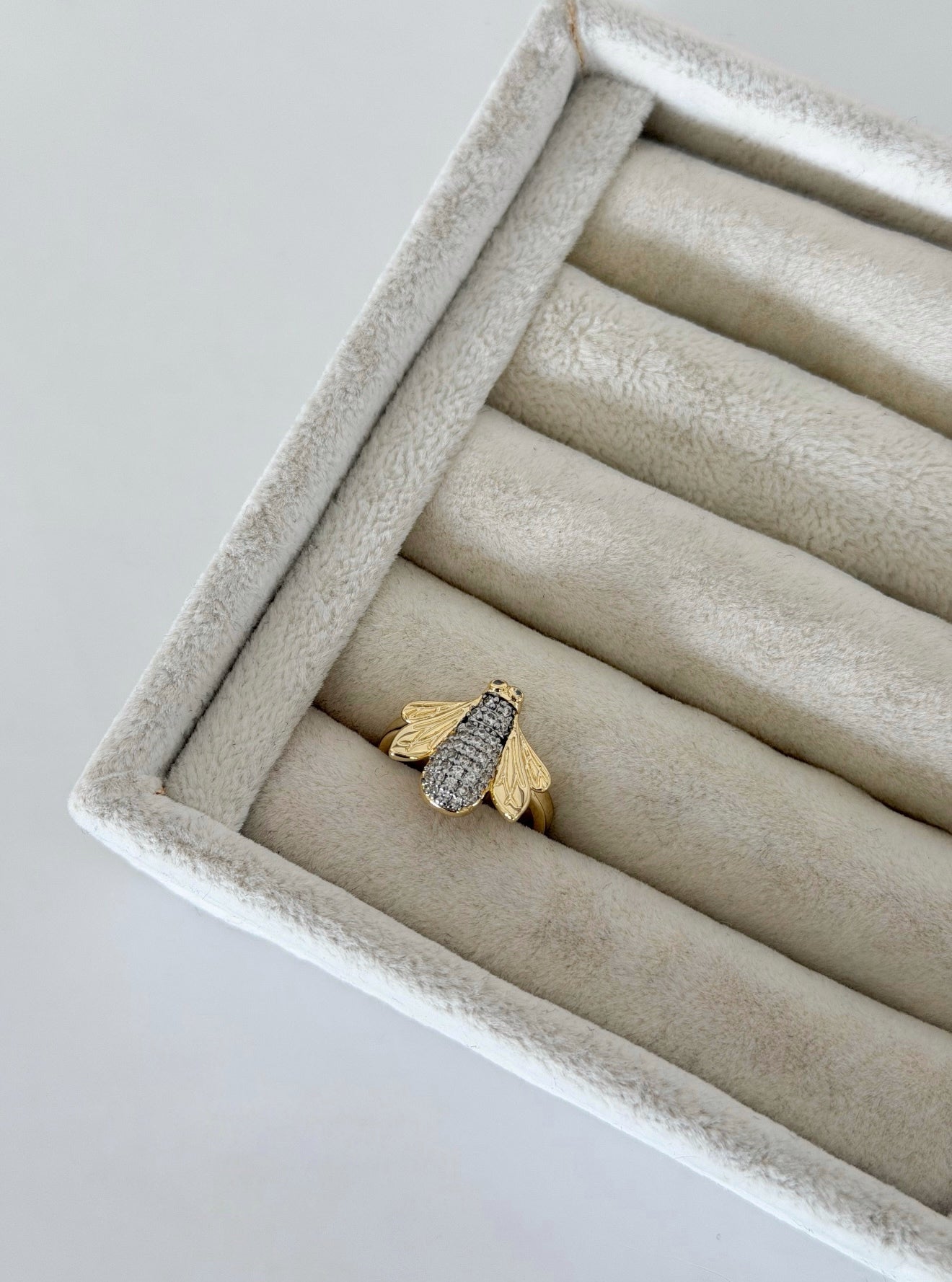 Bee Ring