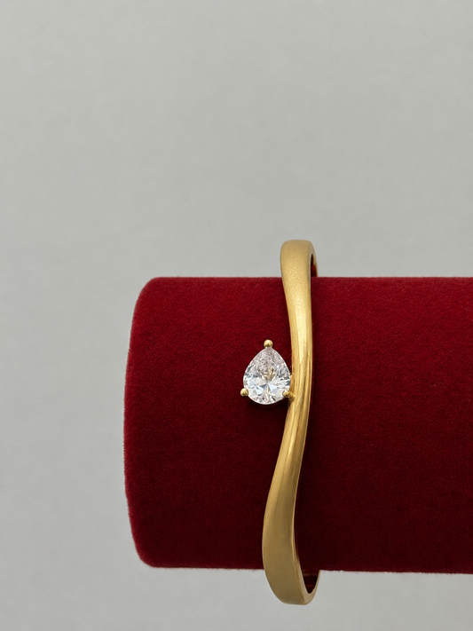 Luna Drop Cuff
